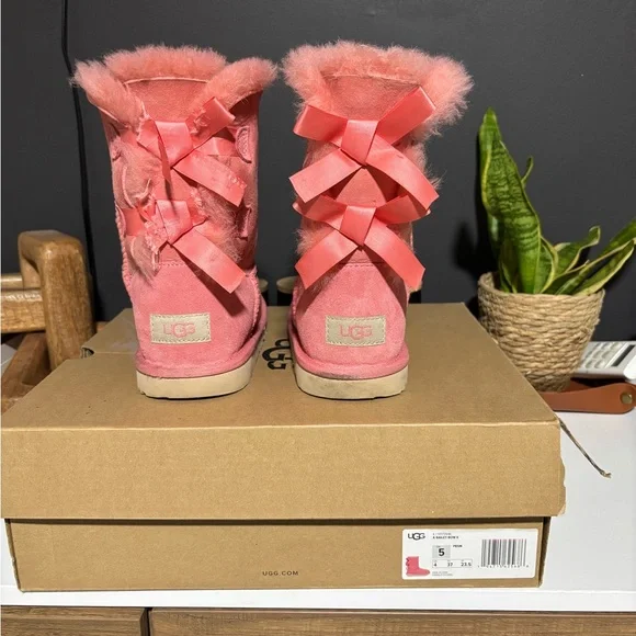 UGG Big Girls Coral Sheepskin Boots - Picture 2 of 10